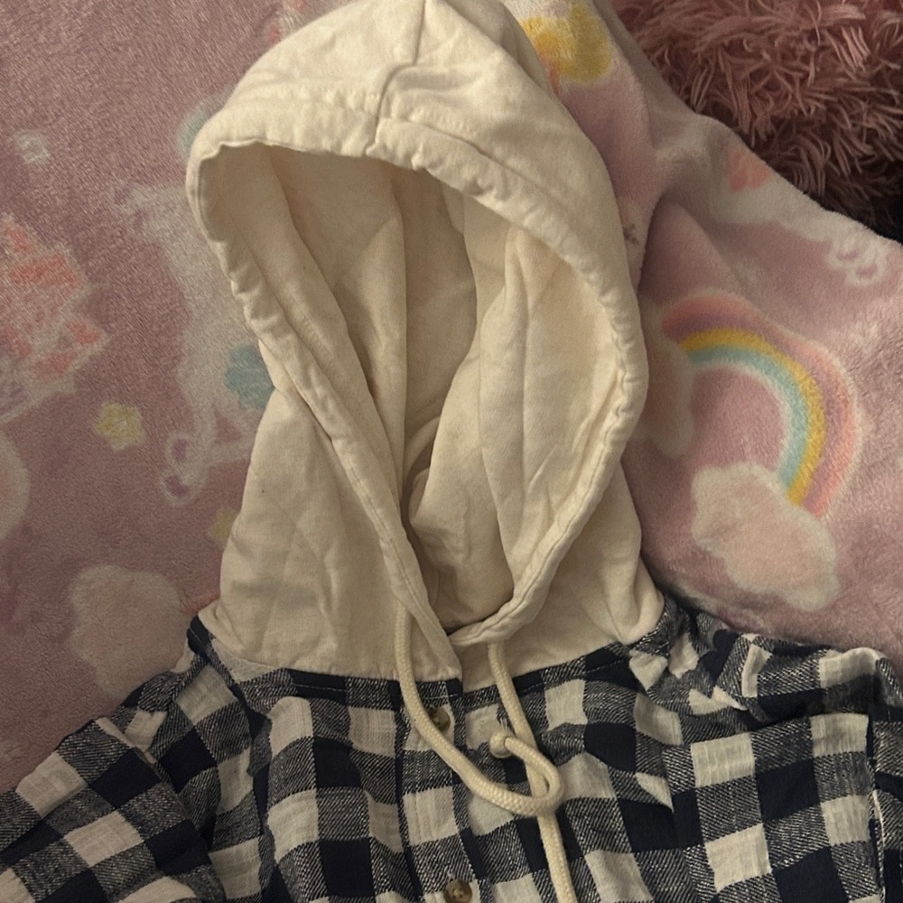 Time and Tru Checkered Button up Shirt with Cream Hood - Picture 3 of 6